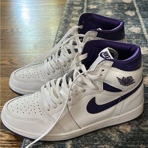 Women’s Nike air Jordan 1- high. Court purple. Worn twice!